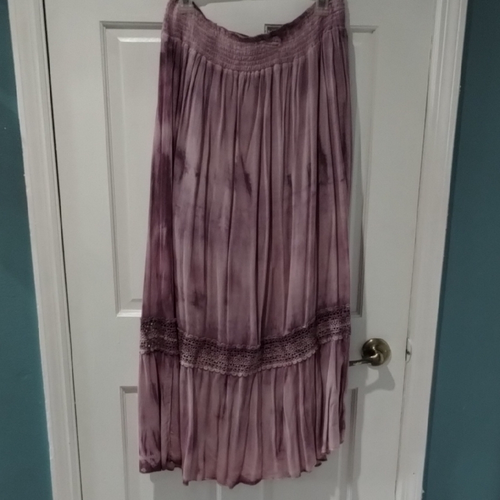 Elegant Purple Tie-Dye Skirt - Picture 3 of 8
